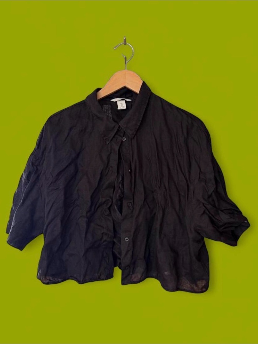 H&M linen Cropped Black Button-down Shirt